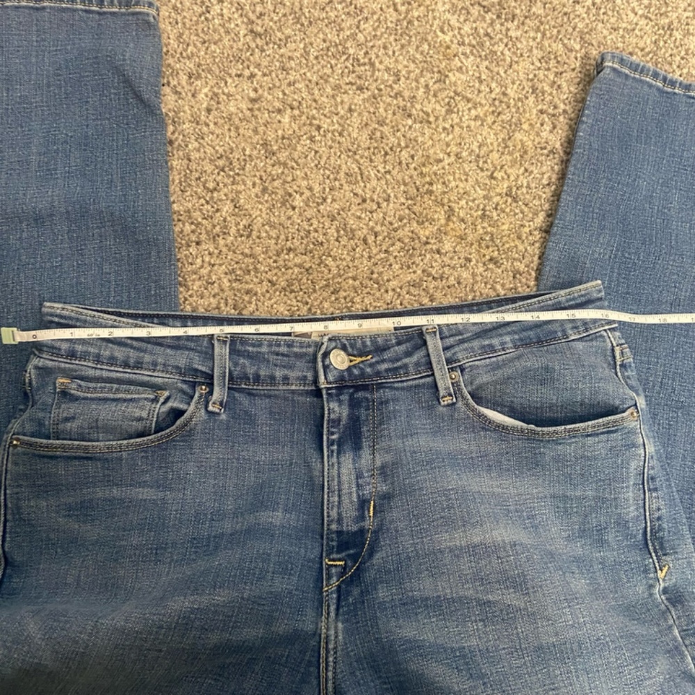 Women's Levi Mid Rise Skinny Jean Size 12 - Picture 6 of 9
